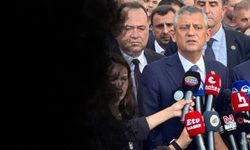 Özgür Özel, Ferdi Zeyrek anmasında: ‘Yokluğuna katlanmak kolay değil’