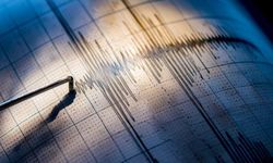 Akdeniz'de 4,9 büyüklüğünde deprem