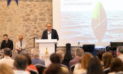 İzmir’deki uluslararası eleştirel eğitim zirvesi başladı
