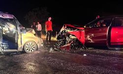 Afyonkarahisar'da feci kaza: 2 kişi öldü, 4 kişi yaralı!