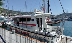 Teknede rahatsızlanan kişi deniz ambulansıyla tahliye edildi