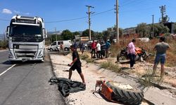 Traktör ile tır çarpıştı: Yaralanan 2 kişi kurtarılamadı!
