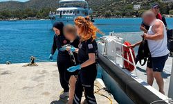 Muğla'da gezi teknesinde yaralanan kişiye tıbbi tahliye