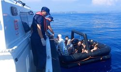 Muğla açıklarında can pazarı: 8 düzensiz göçmen kurtarıldı