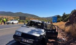 Muğla'da otomobil ile motosikletin çarpıştığı kazada 1 kişi öldü, 2 kişi yaralandı