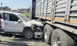 Turgutlu'da 2 kişinin yaralandığı kaza güvenlik kamerasında