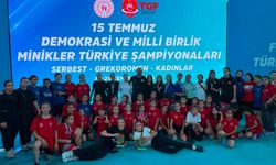 Güreşcilerden 3 Türkiye şampiyonluğu