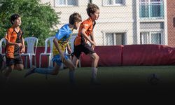 Bayraklı'da geleceğin yıldızları sahneye çıktı! U-12 Cup'ta ilk düdük çaldı