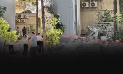 İzmir'de binanın dış cephe iskelesi çöktü... 3 kardeş işçi yaralandı!