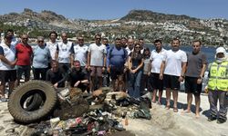 Bodrum'da denizden 410 kilogram katı atık çıktı
