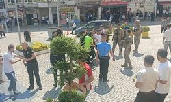 Bursa Adliyesi'nde kavga: 1'i polis 3 yaralı, 5 gözaltı