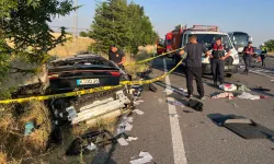 Gurbetçi ailenin otomobili takla attı: 3 ölü, 1 yaralı