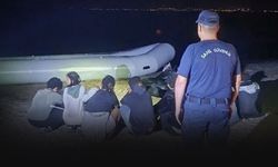 İzmir açıklarında lastik botta can pazarı... 31 düzensiz göçmen yakalandı