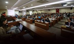 Karabağlar CHP Grubunda çatlak: Aday olan 10, aday olmayan 20 oy aldı!