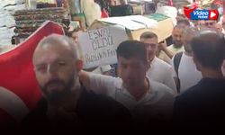 Kemeraltı esnafından 'Çankaya Otoparkı' önünde tabutlu protesto!