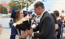Tugay çiftinden mezuniyet töreninde duygusal anlar