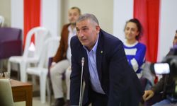 Karabağlar'da bir istifa deha...Batuhan CHP'den istifa etti