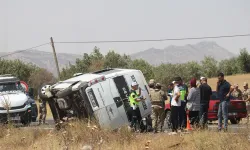 Nişan yolunda feci kaza: 5 ölü, 11 yaralı