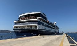'Vidanta World's Elegant' kruvaziyeri 119 yolcuyla Bodrum'a geldi