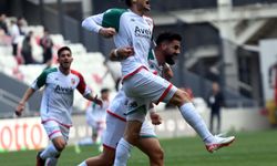 Karşıyaka'da Fatih Taşdelen dönüyor