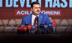 AK Partili İnan’dan İzmir’de dikkat çeken sözler: Karanlığa bulaşmamış kim varsa çalışmaya hazırız!