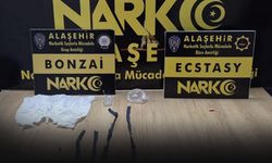 Polisi görünce kaçmaya çalıştı... Üzerinden binlerce içimlik madde çıktı!