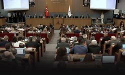 Büyükşehir Meclisinde saflar netleşti... Yeter ve Özkan grup başkan vekili oldu