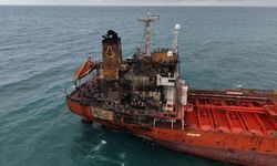 Dron saldırısına uğrayan tanker, karaya oturdu!