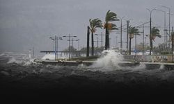 İzmir için 'kuvvetli rüzgar' ve 'fırtına' uyarısı