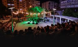 AASSM'de "Gece Makamı" rüzgarı: Zeytin ağacı altında müzik ziyafeti