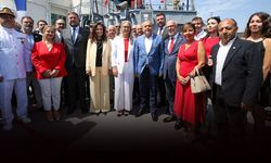 “Karşıyaka Gemisi”nde Zafer Bayramı coşkusu!