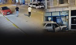 Kontrolden çıkan otomobil zincir markete girdi: Facianın eşiğinden dönüldü