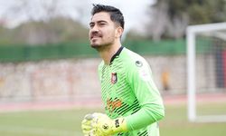 Uşakspor'da kaleci Mertcan kaldı