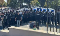 AYM önündeki eylemde kendini vurdu: Emekli polis kurtarılamadı!