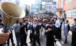 Pazartesi okulların ders saati değişti