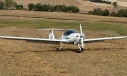 Tekirdağ'da eğitim uçağı tarlaya zorunlu iniş yaptı