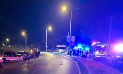 Aydınlatma direğine çarpan motosikletin sürücüsü öldü