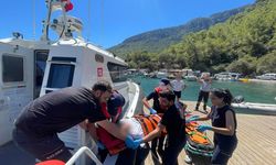 Fethiye açıklarında teknede yaralanan kişi tahliye edildi