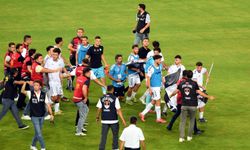 Altay'da sahaya bayrak dikmeye para cezası
