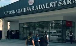 Fuhuş operasyonunda aracı ve mağdurun annesi tutuklandı