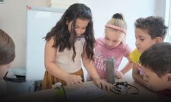 Bayraklı’da çocuklara yaz tatilinde eğlenceli eğitim