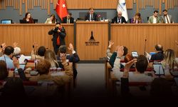 Bayraklı ve Bornova’da dönüşümün önünü açacak düzenleme: Mecliste kabul edildi!