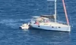 Bodrum’da iki yelkenli tekneye operasyon: 22 kaçak göçmen yakalandı
