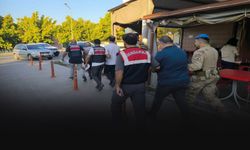 İzmir’de FETÖ’nün güncel yapılanmasına operasyon: 21 gözaltı