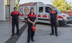 İhbar hattında mucize: İzmir İtfaiyesi evde doğuma yetişti!