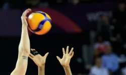 İzmir'de voleybol şöleni başlıyor