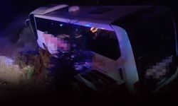 Manisa'da yolcu otobüsü yoldan çıktı: 18 kişi yaralandı!