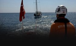 Rodos Adası açıklarında sürüklenen teknedeki 4 kişi kurtarıldı