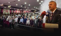 MHP İzmir’de yeni üyelere rozet töreni: Şahin’den dikkat çeken mesajlar