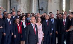 CHP’li Gümrükçü’den 103. yıl kutlaması: Anıtkabir'de buluştular!